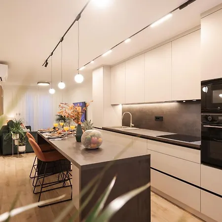Luxury Maraschino Apartment