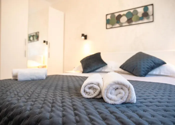 Luxury Maraschino Apartment *