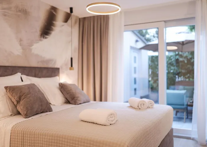 Luxury Maraschino Apartment *